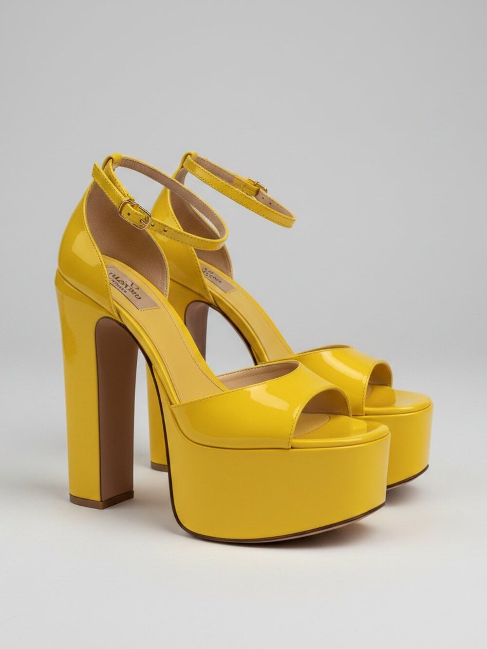 Valentino Garavani Tan-Go 155 Patent Leather Platform Sandals Size 38